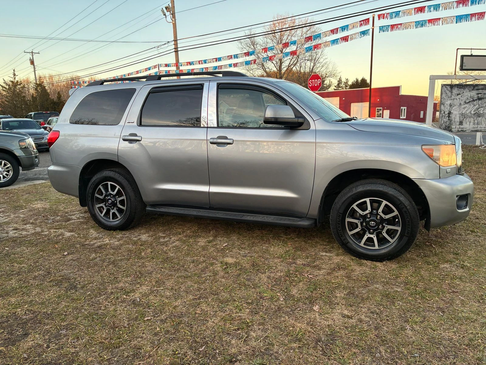 Toyota Sequoia АВТОПИЛОТ* КЕЙЛЕС* ЕЛ* СЕДАЛКИ*  - изображение 6