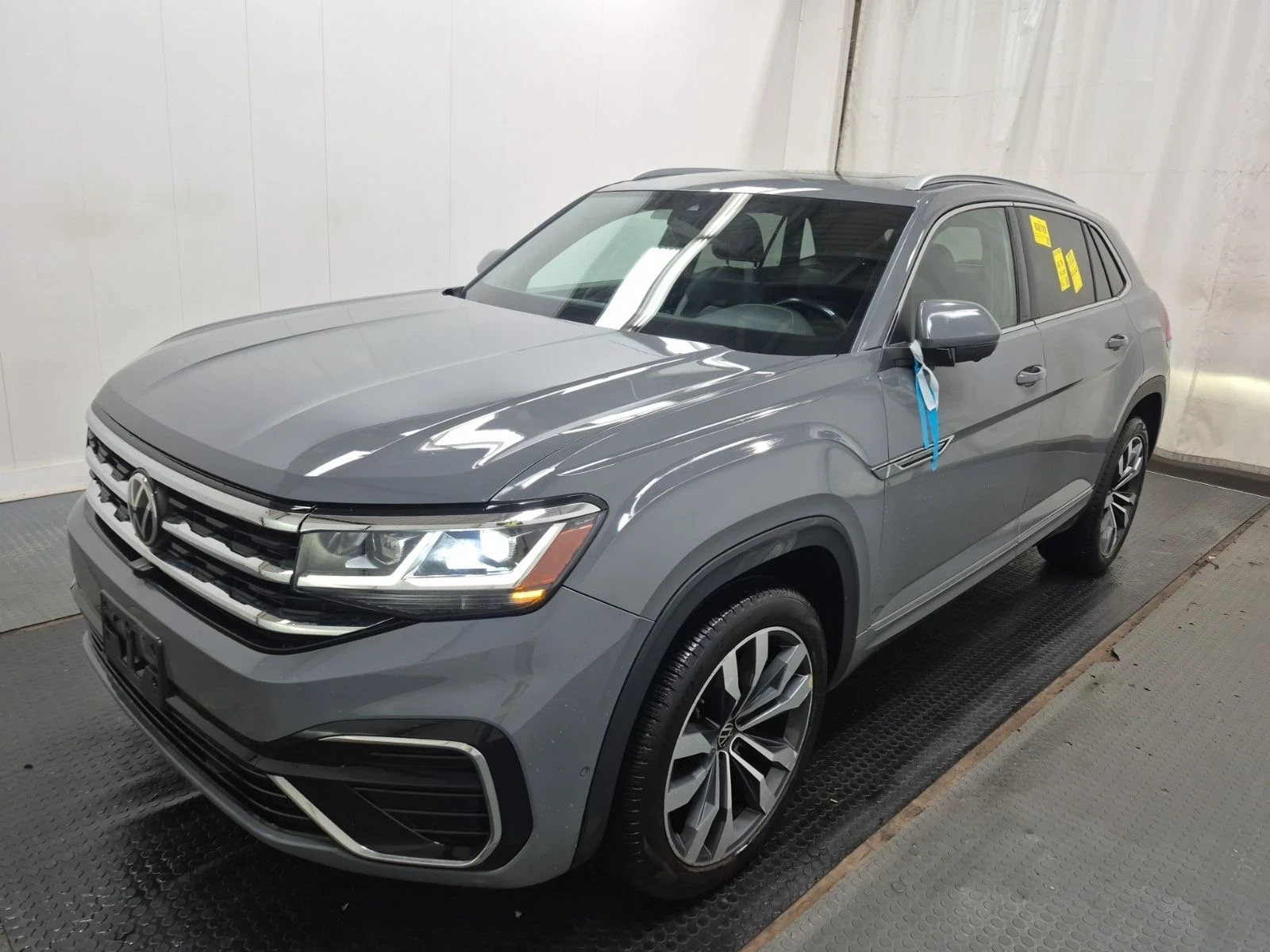 VW Atlas EXECLINE* Fender* 360View* CarPlay* Обдух | Auto.bg — изображение 1