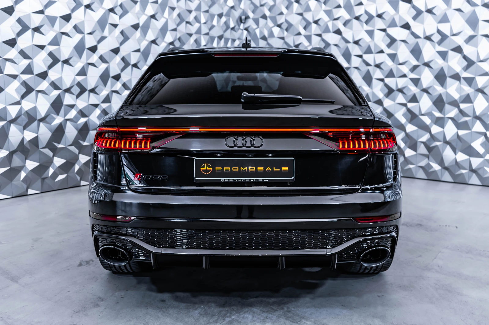 Audi RSQ8 B&O* Керамика* Пано* SoftCl* , снимка 5 - Автомобили и джипове - 54788630