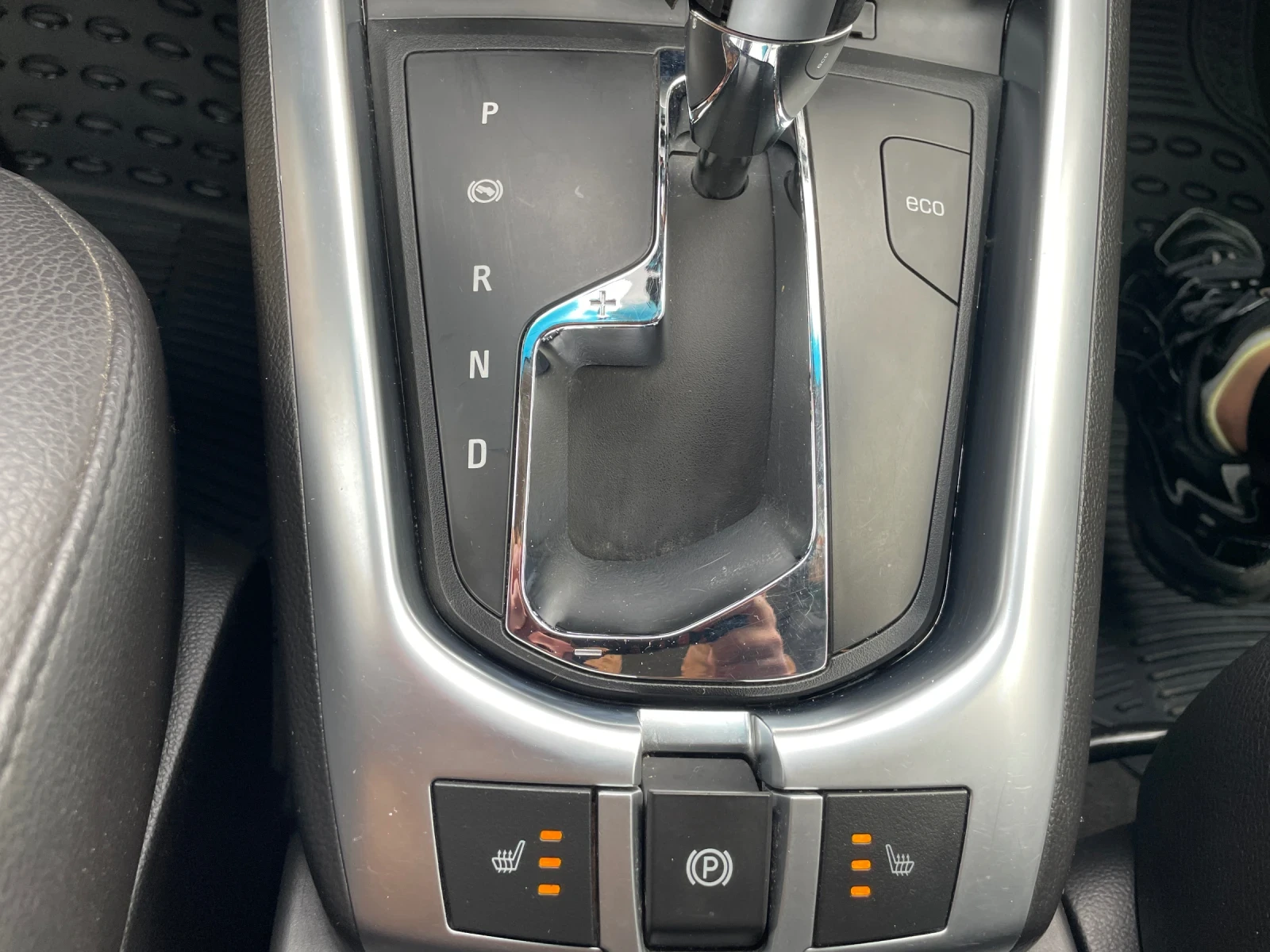 Opel Antara 2.2 CDTI 4x4 Facelift, снимка 12 - Автомобили и джипове - 54794742