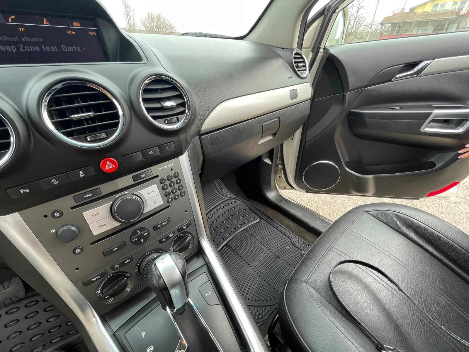 Opel Antara 2.2 CDTI 4x4 Facelift, снимка 9 - Автомобили и джипове - 54794742