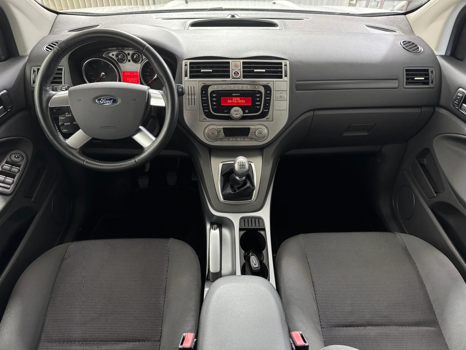 Ford Kuga 2.0 TDCI 2WD , снимка 10 - Автомобили и джипове - 55260161
