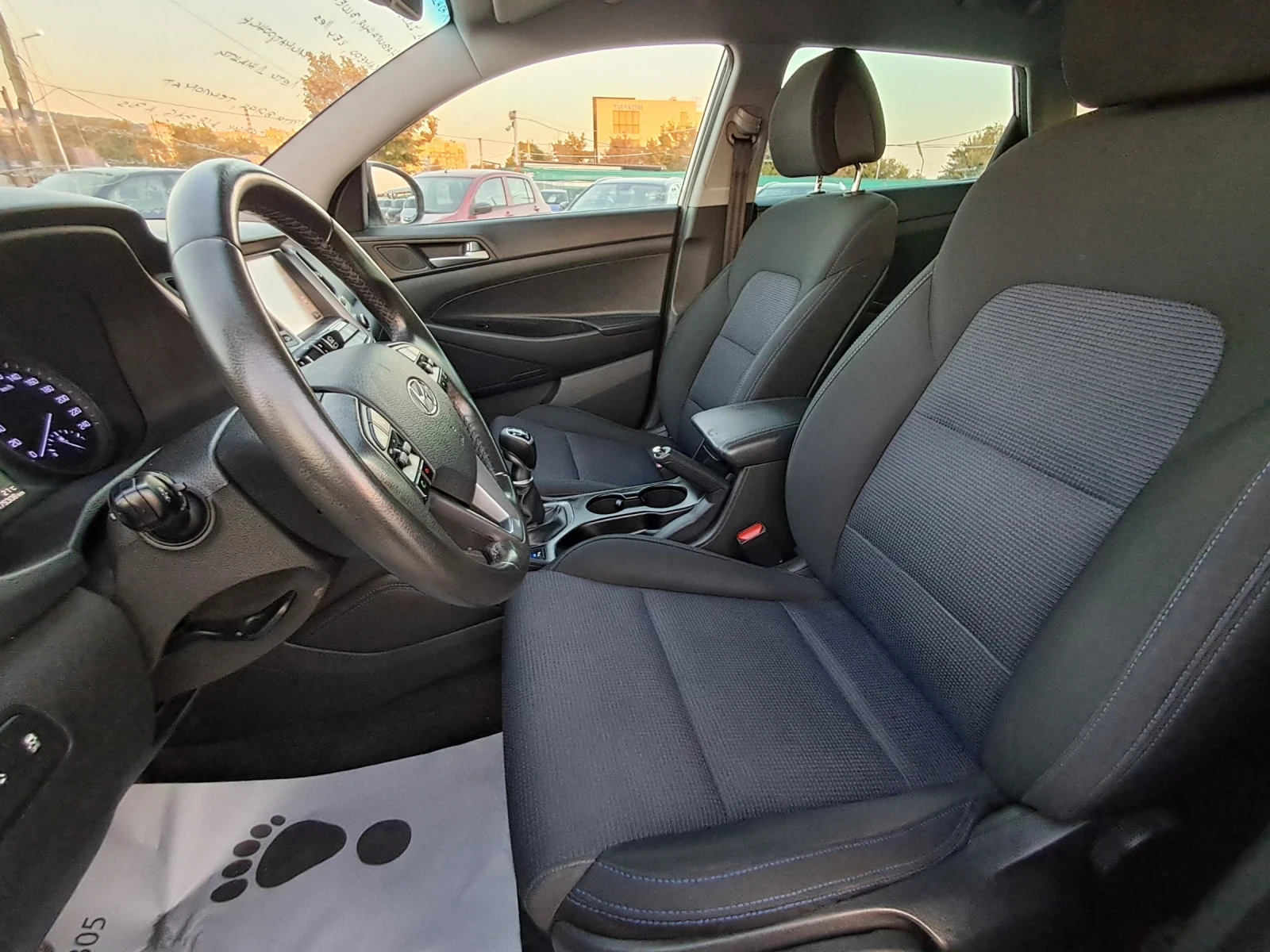 Hyundai Tucson 1.7 НАВИГАЦИЯ, КАМЕРА, ПАРКТРОНИК, снимка 9 - Автомобили и джипове - 56155432