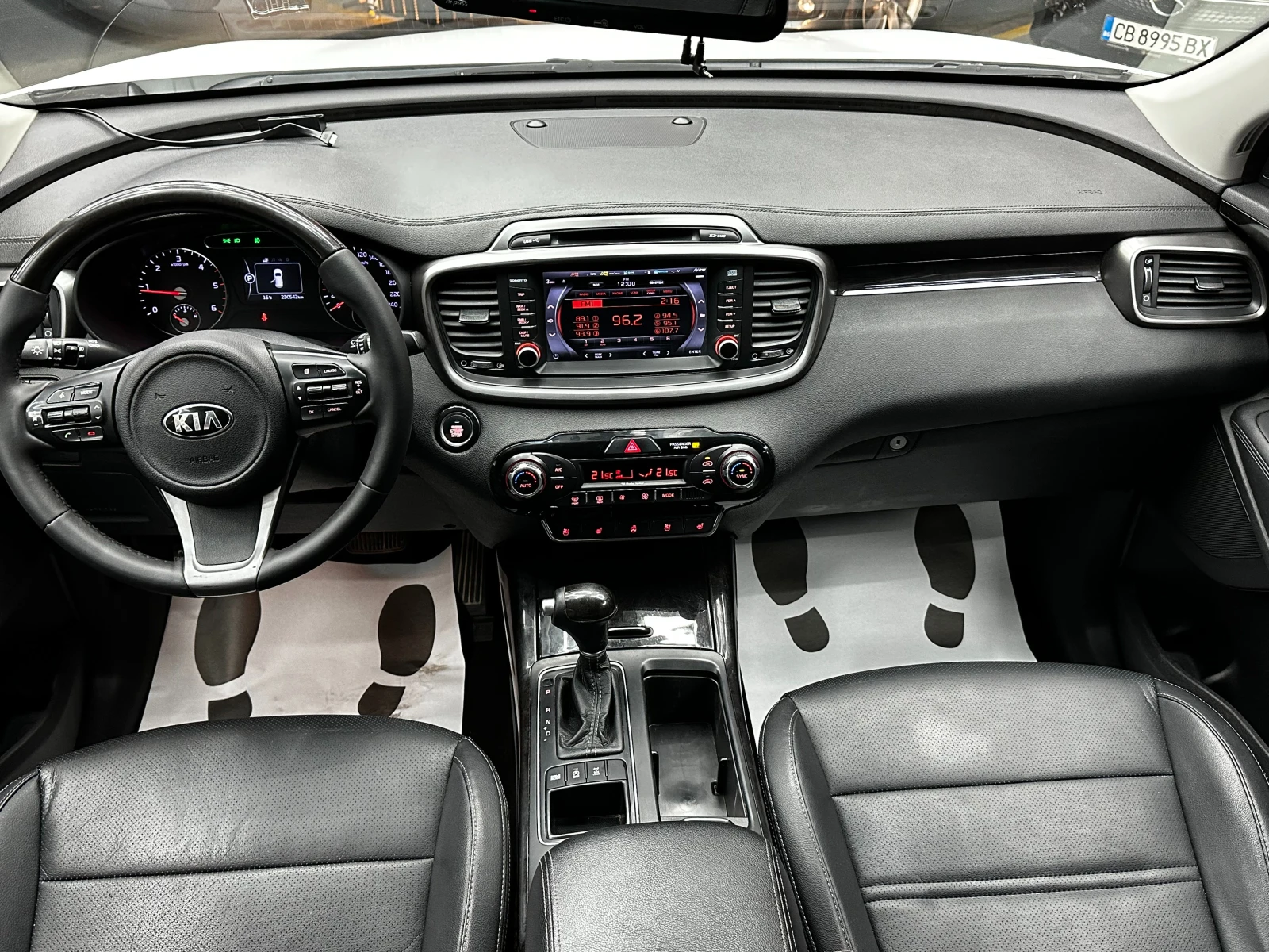 Kia Sorento 2.2d 202 к.с./от КОРЕЯ, снимка 9 - Автомобили и джипове - 56705362