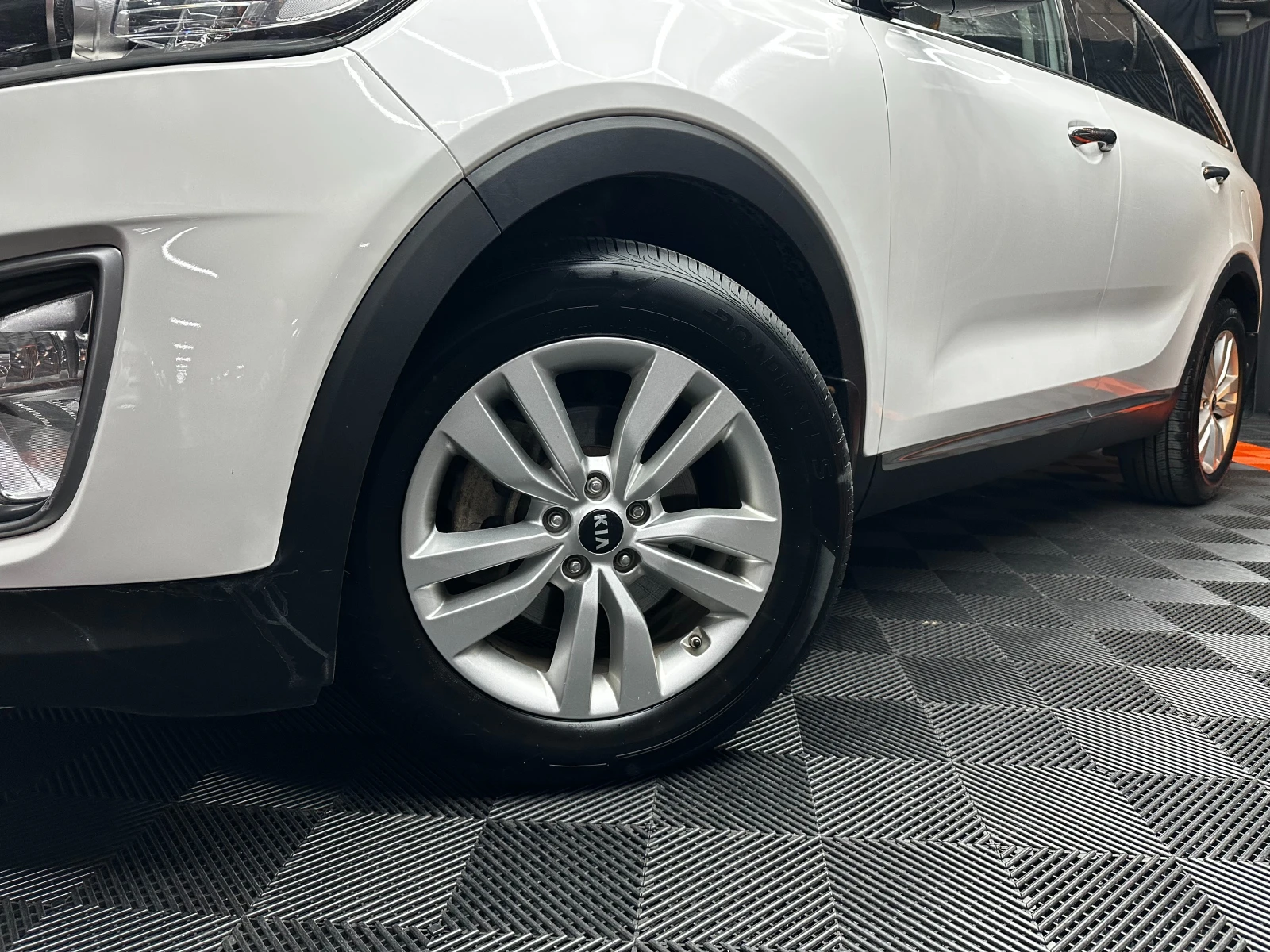 Kia Sorento 2.2d 202 к.с./от КОРЕЯ, снимка 2 - Автомобили и джипове - 56705362