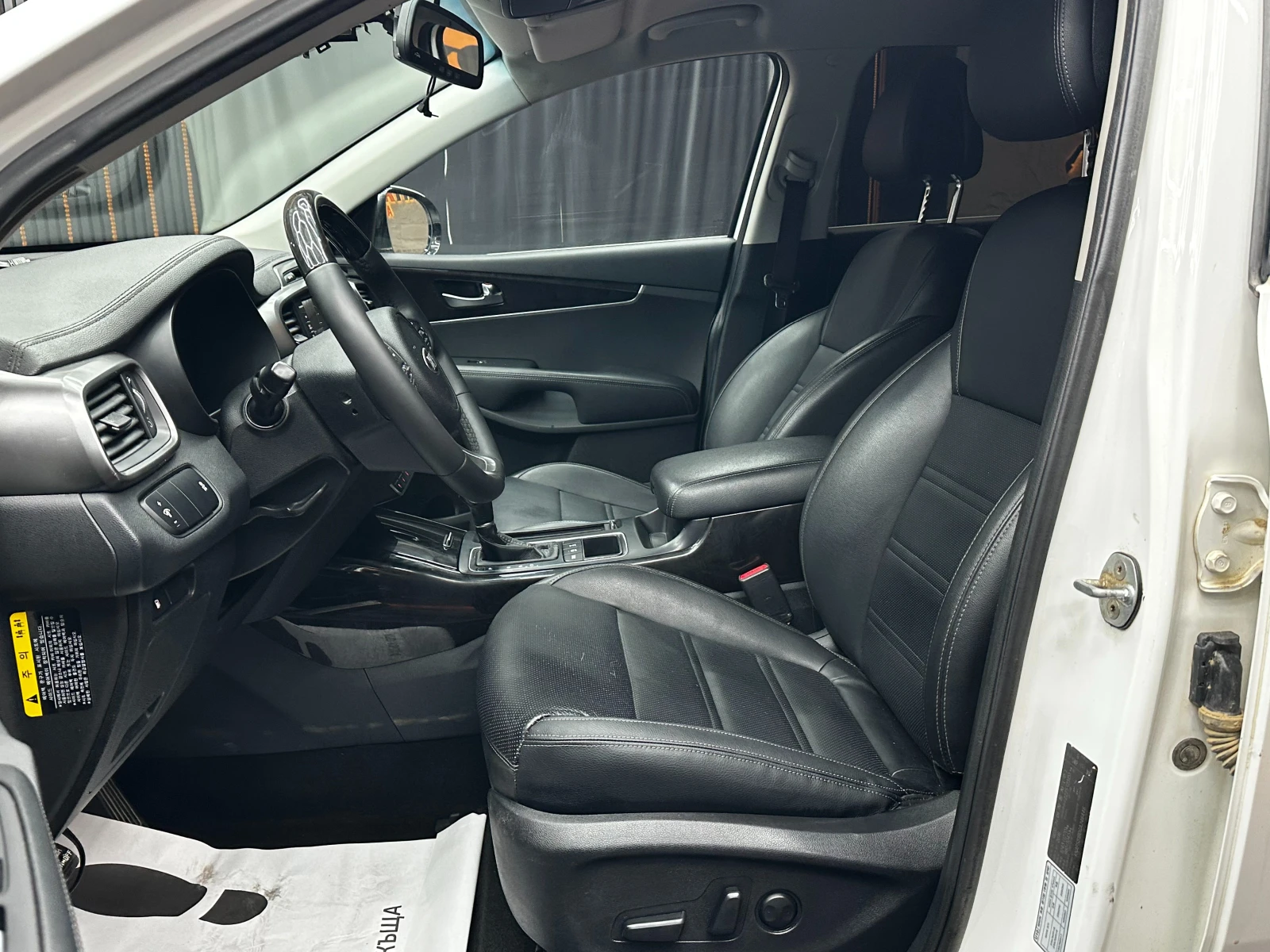Kia Sorento 2.2d 202 к.с./от КОРЕЯ, снимка 6 - Автомобили и джипове - 56705362