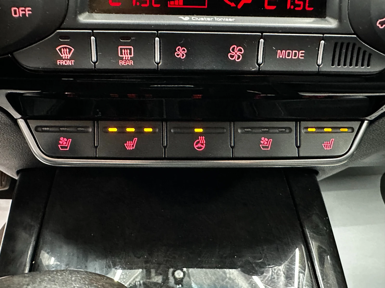 Kia Sorento 2.2d 202 к.с./от КОРЕЯ, снимка 12 - Автомобили и джипове - 56705362