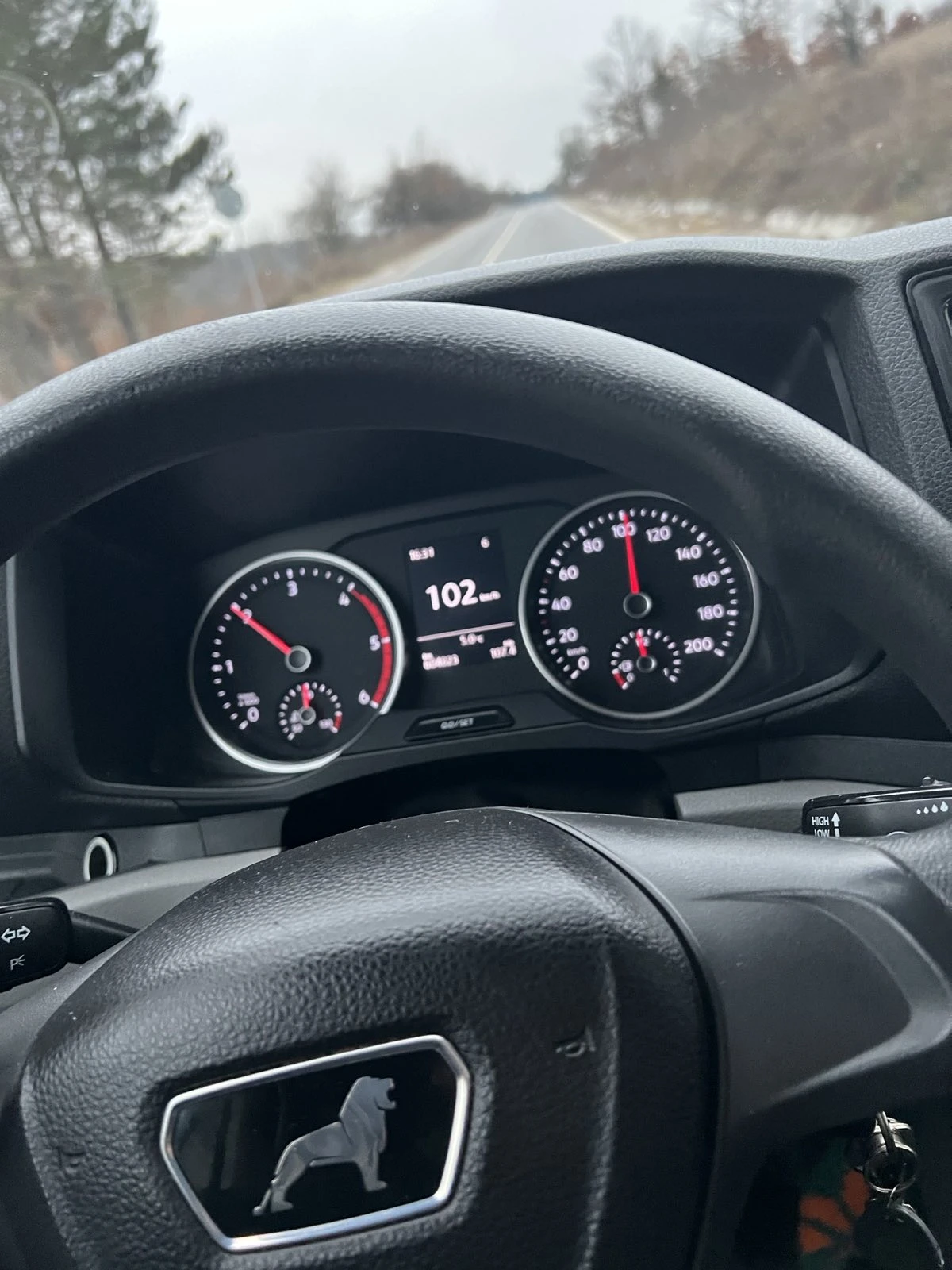 VW Crafter, снимка 8 - Бусове и автобуси - 56588818
