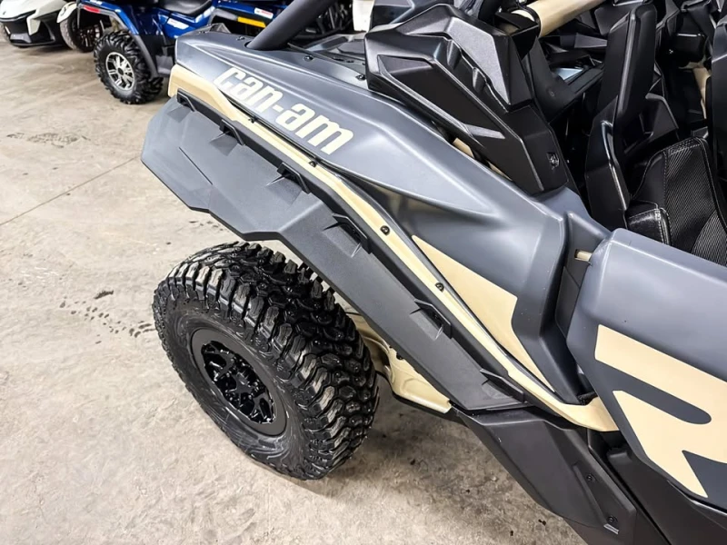 Can-Am Maverick X3 * xrc turbo rr* CARFAX * БЕЗ ПЪРВОНАЧАЛНА ВНОСКА, снимка 8 - Мотоциклети и мототехника - 53178898