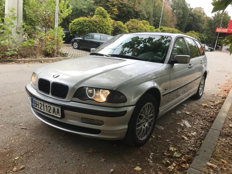 BMW 320 320 i, снимка 1 - Автомобили и джипове - 48411038