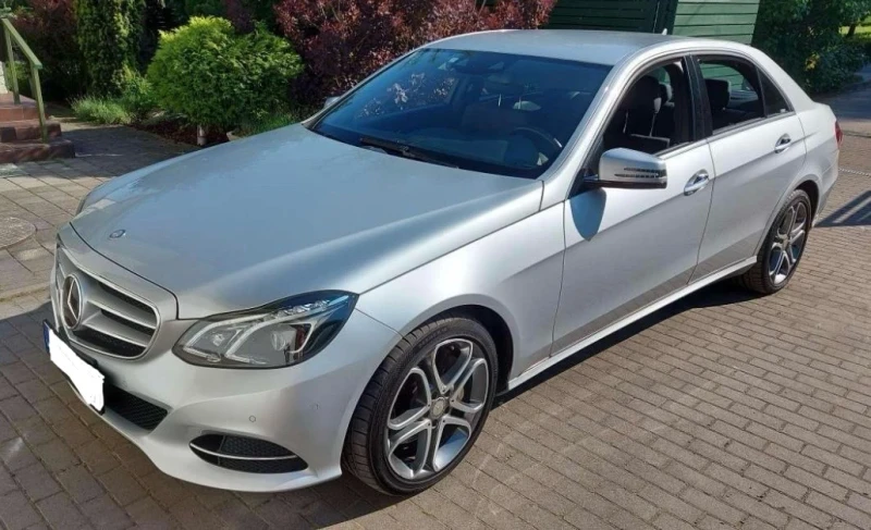 Mercedes-Benz E 400, снимка 1 - Автомобили и джипове - 48703470