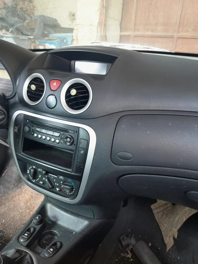 Citroen C3 1.4i 73hp, снимка 8 - Автомобили и джипове - 49118591