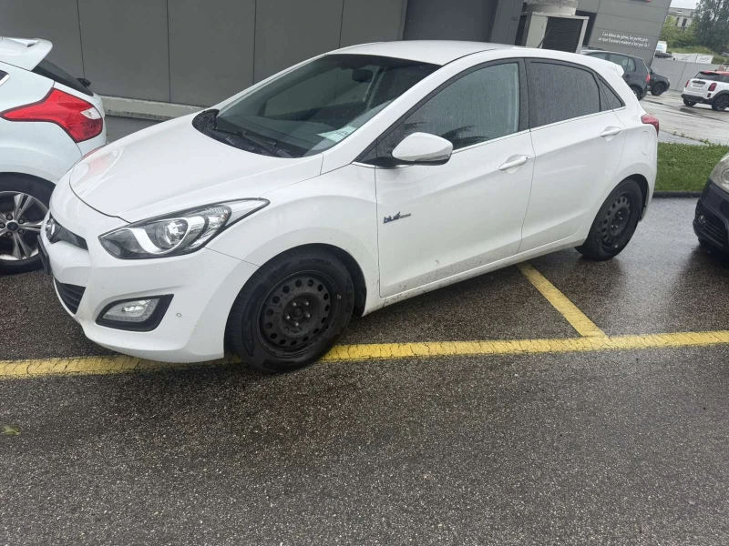 Hyundai I30 1.6DIESEL, снимка 11 - Автомобили и джипове - 50398965