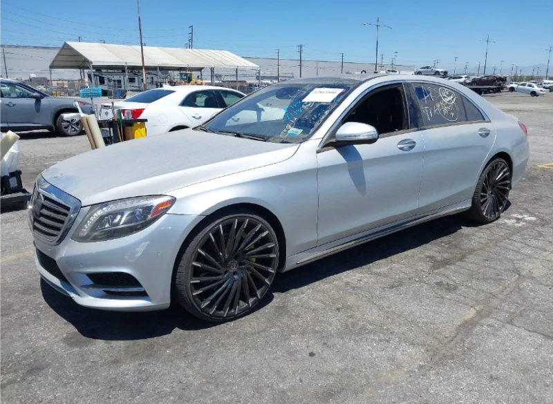 Mercedes-Benz S 550 Обдух* BURMESTER* Ambient* Пано* Масаж* Въздух* - 33800 лв. - 61918930 1