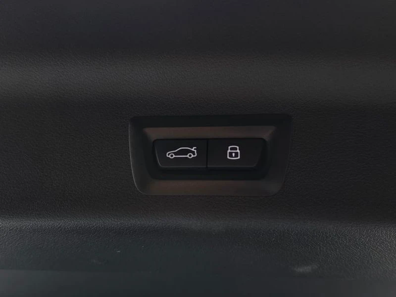 BMW iX1 M-Sport/xDrive30/МАСАЖ/HarmanKardon, снимка 17 - Автомобили и джипове - 55873845