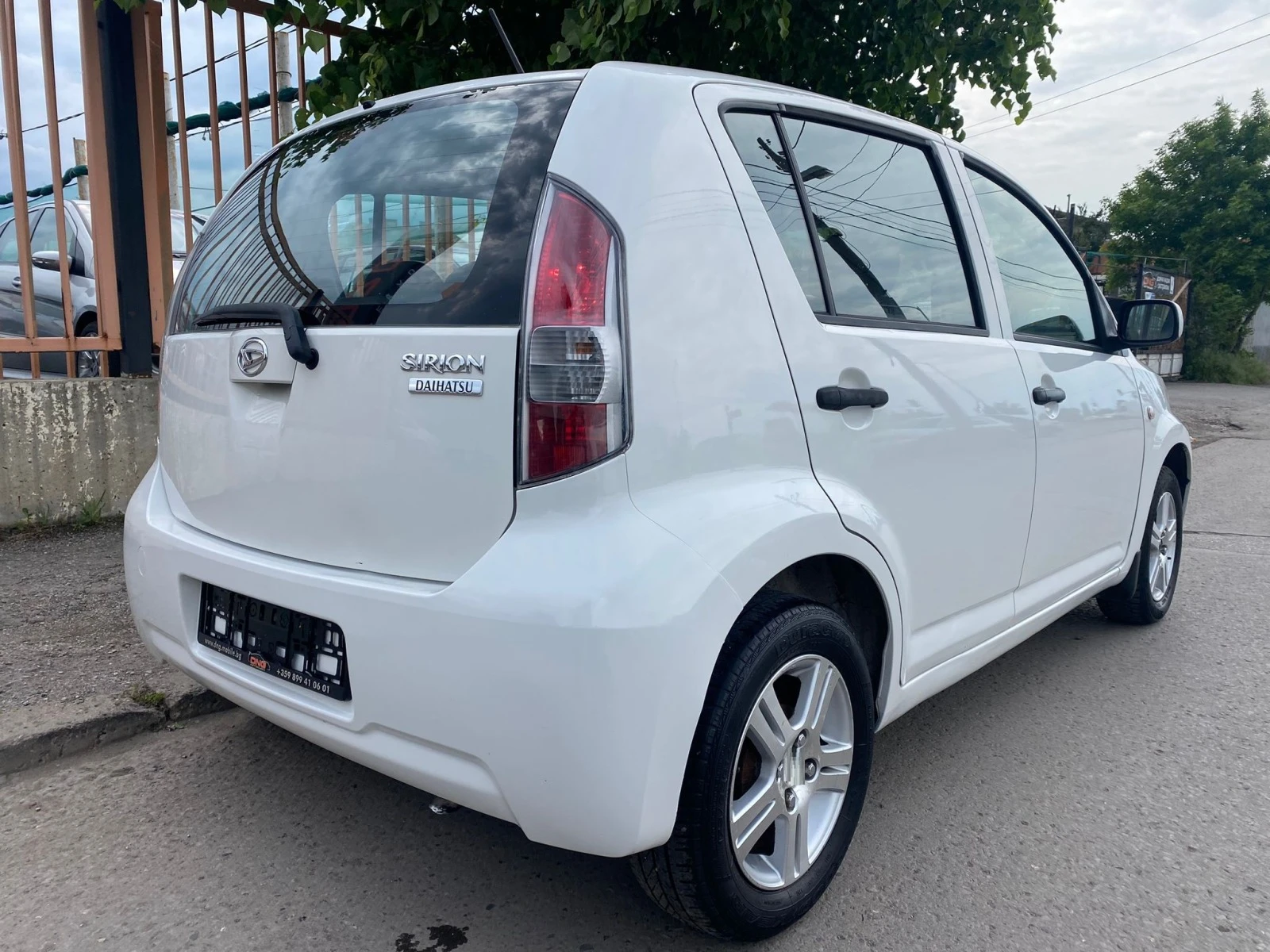 Daihatsu Sirion 1, 000 EURO4 - изображение 7