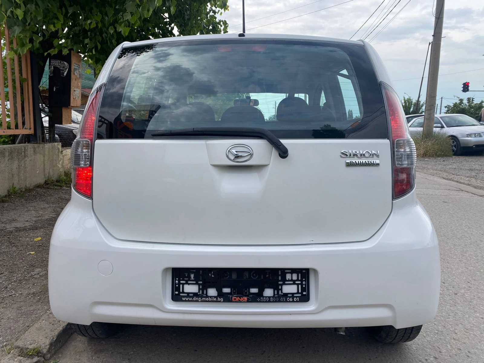 Daihatsu Sirion 1, 000 EURO4 - изображение 6