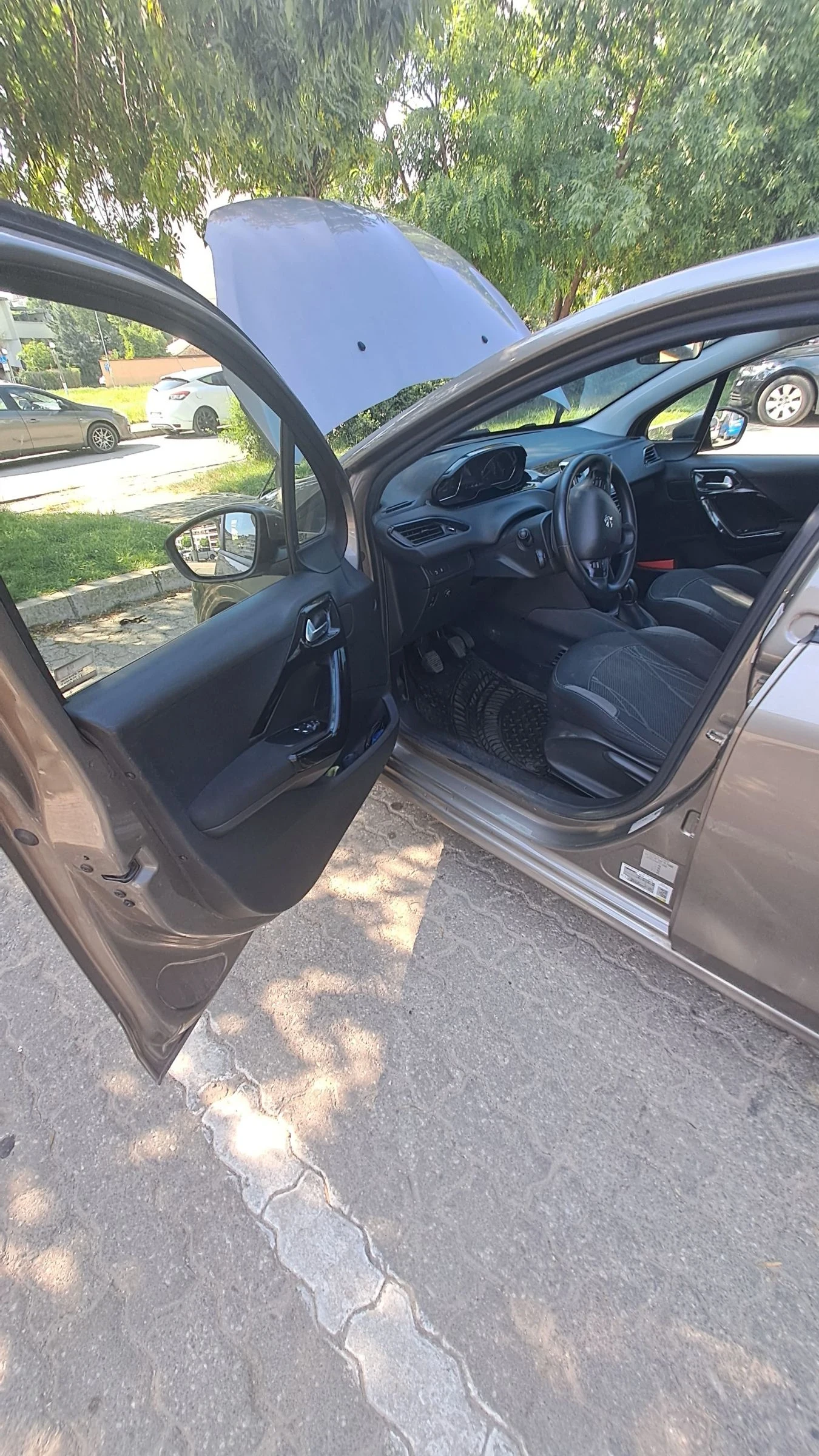 Peugeot 208  - изображение 5