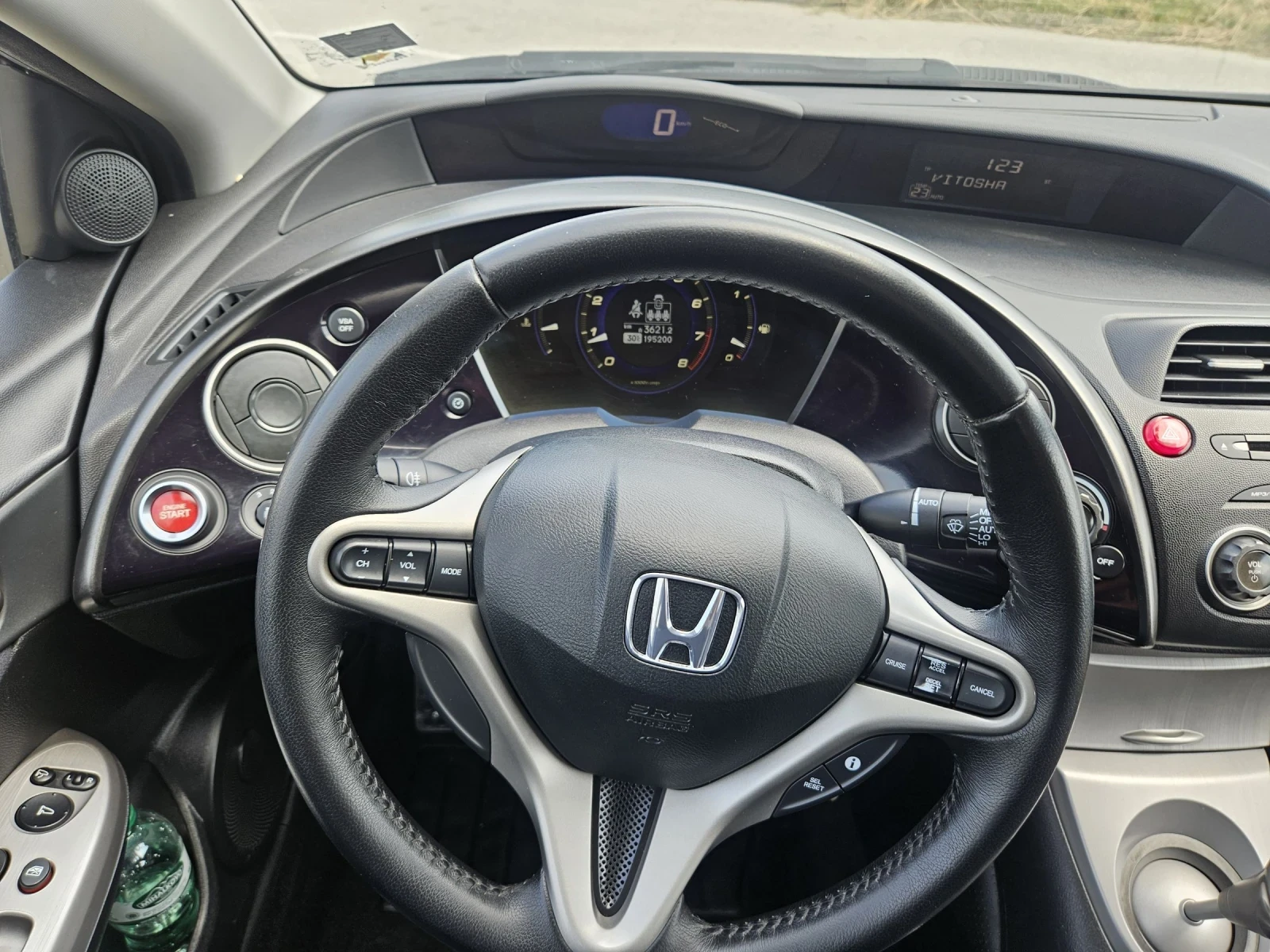 Honda Civic 1.8i SWISS EDITION  - изображение 10