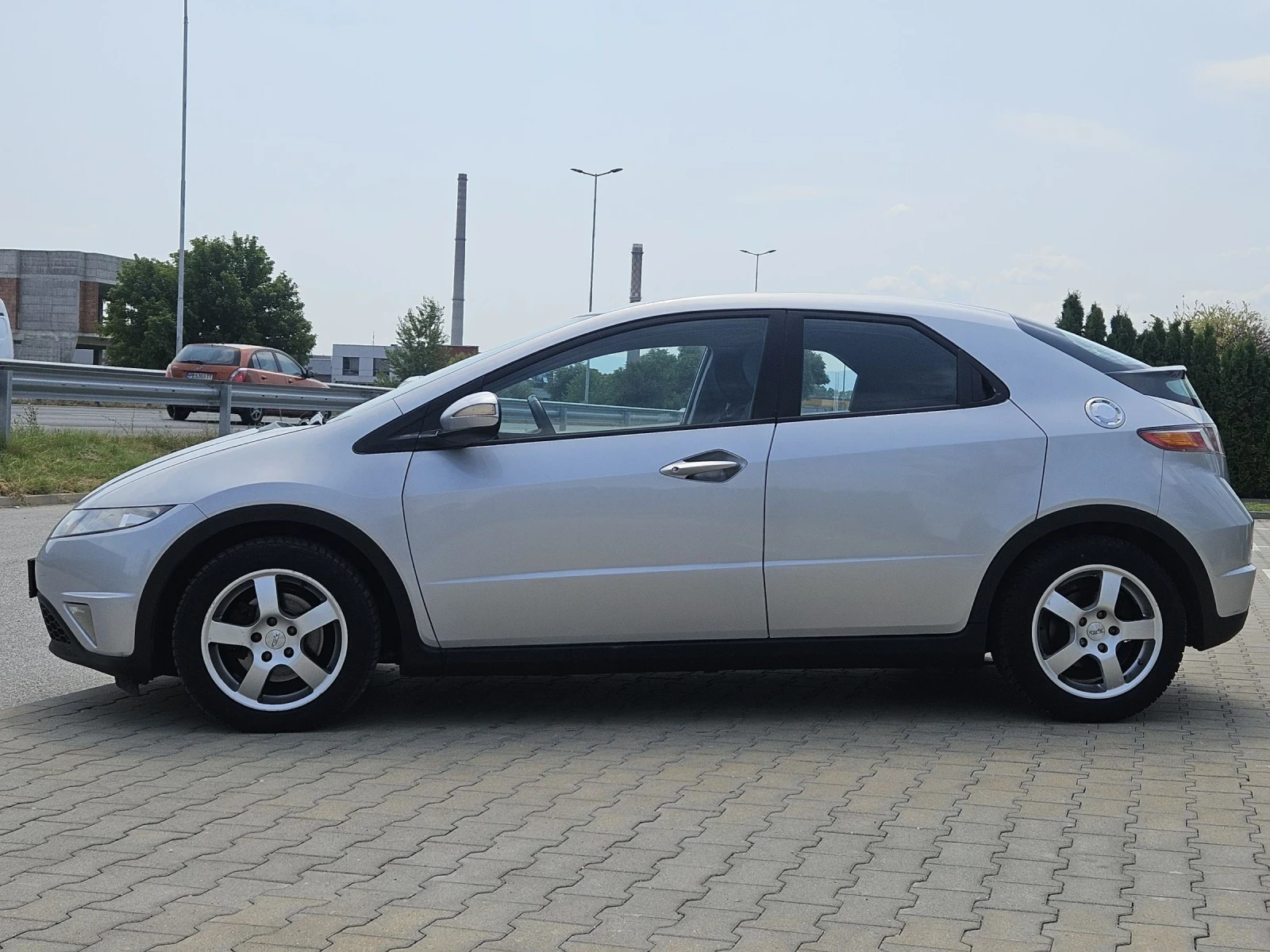 Honda Civic 1.8i SWISS EDITION  - изображение 2