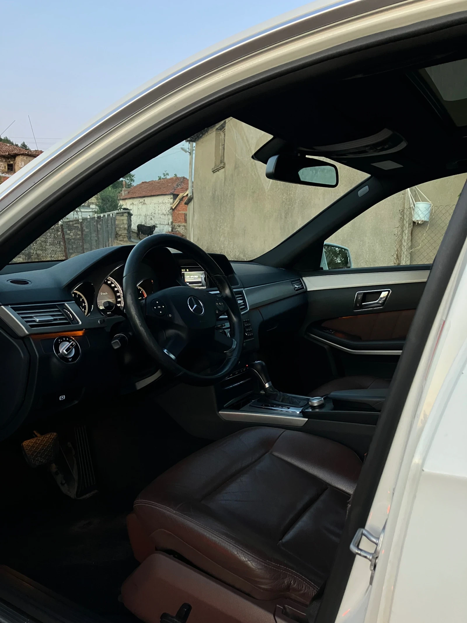 Mercedes-Benz E 220  - изображение 8