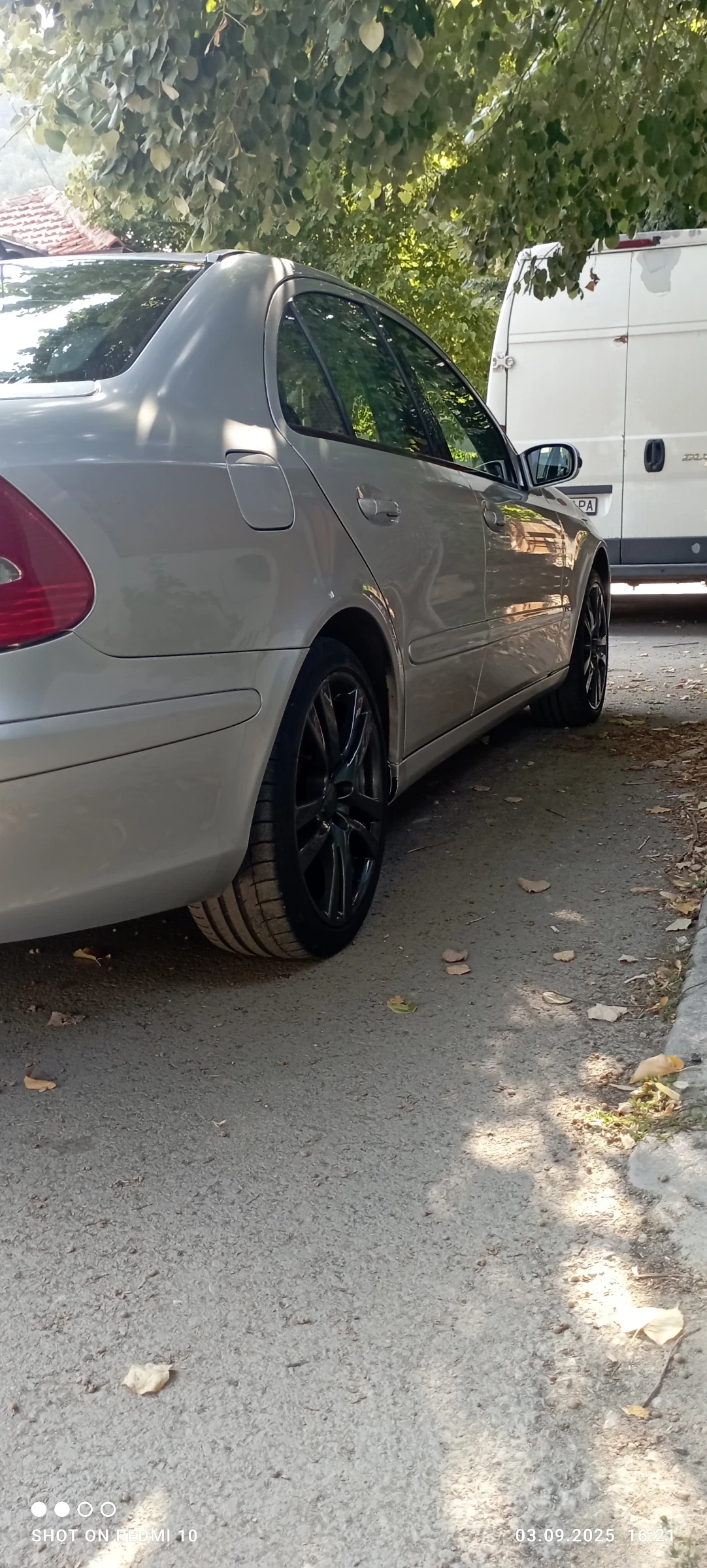 Mercedes-Benz E 220 2.2 - изображение 4