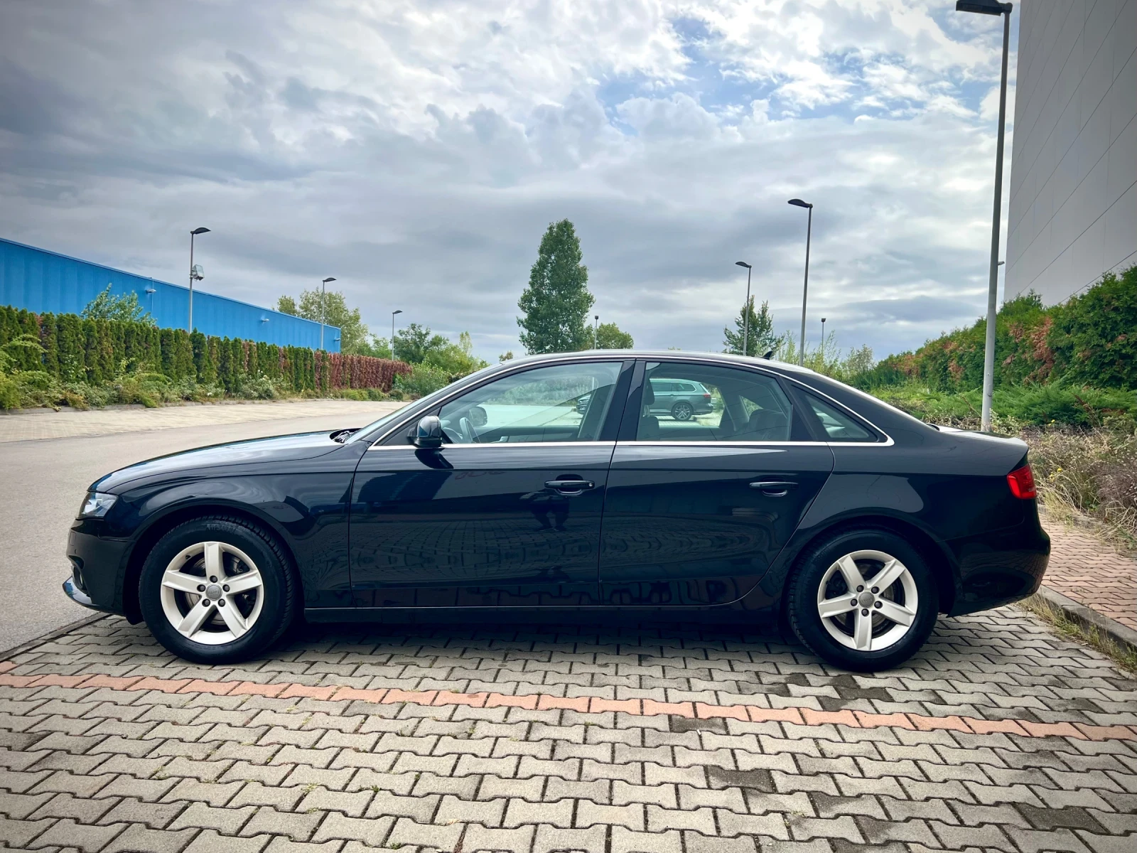 Audi A4 2.0TDi-Лизнг през Уникредит по 290лв на месец - изображение 4