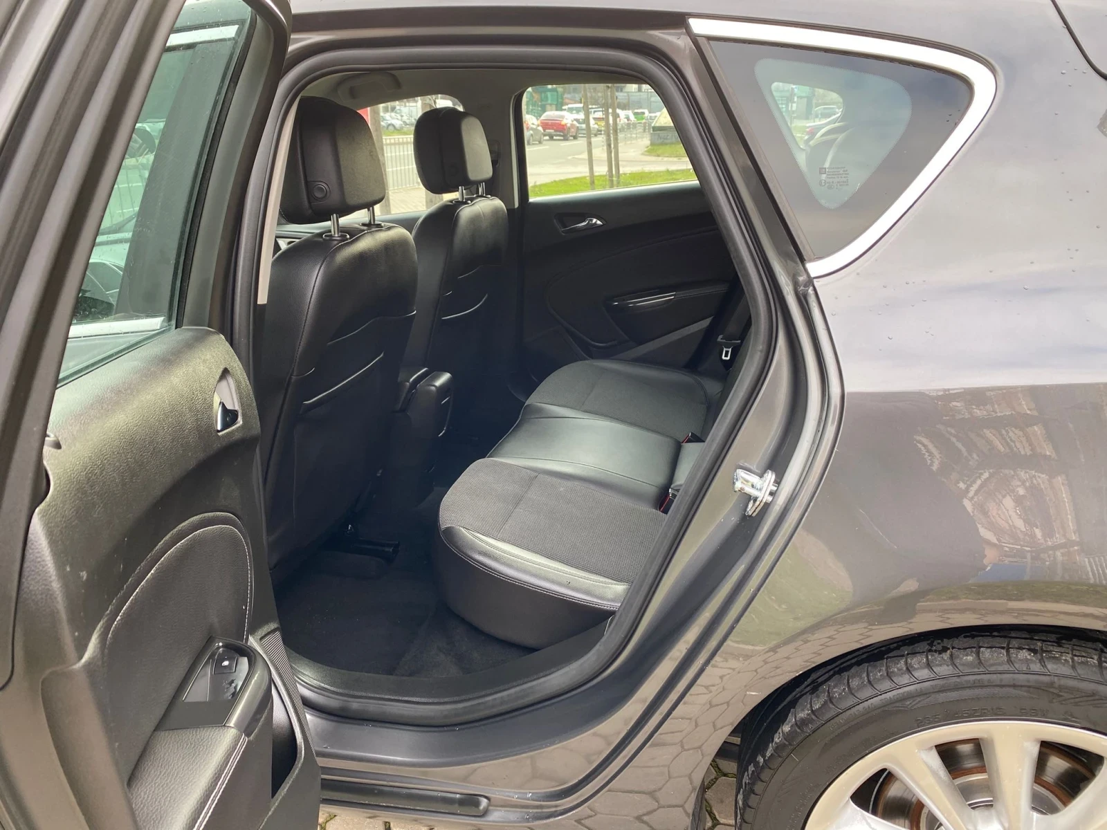 Opel Astra 1.7CDTi/NAVI | Mobile.bg   12