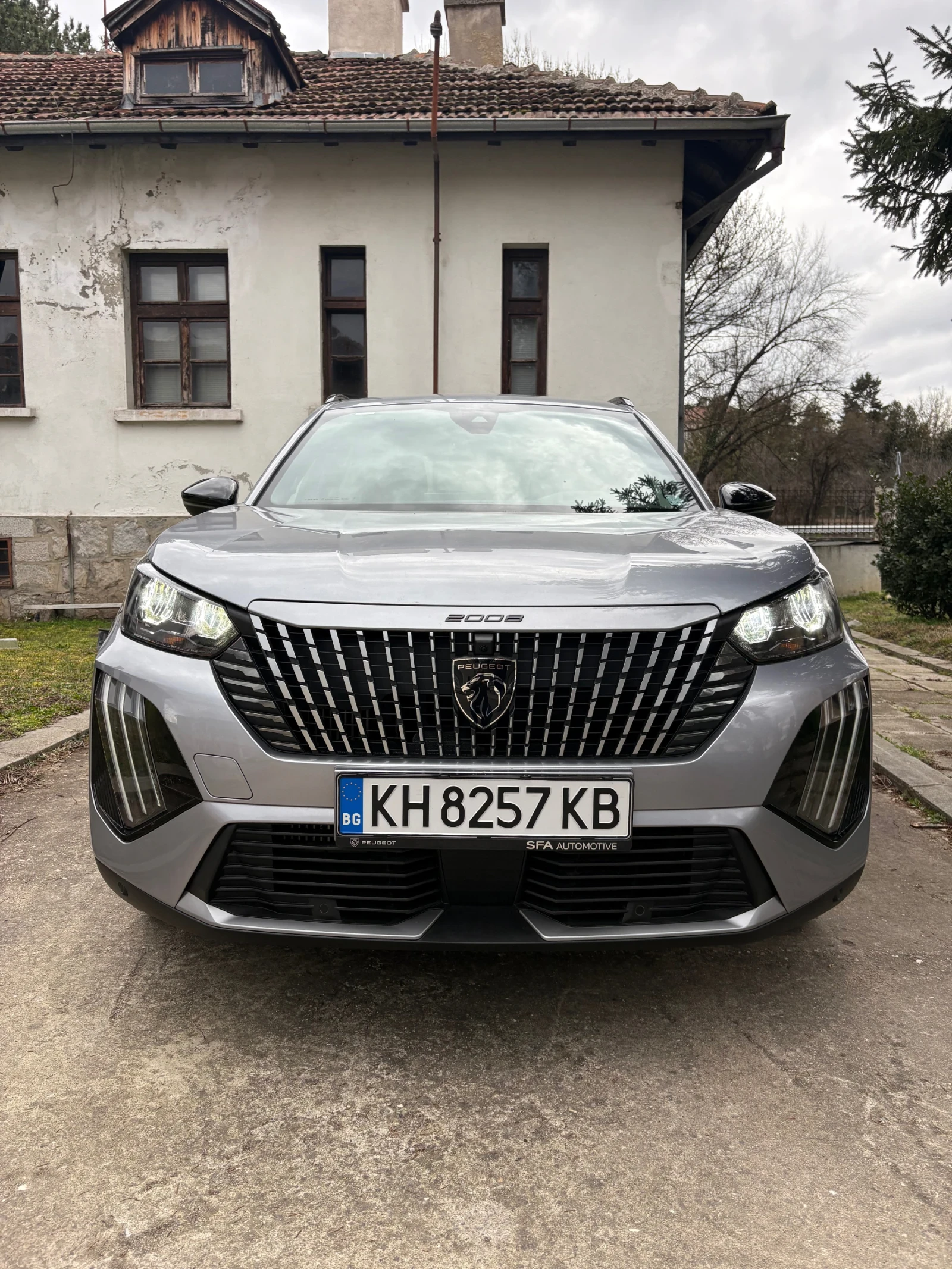 Peugeot 2008 Allure 1.2 PureTech 130 EAT8 EURO 6.4 | Mobile.bg � ����������� 1