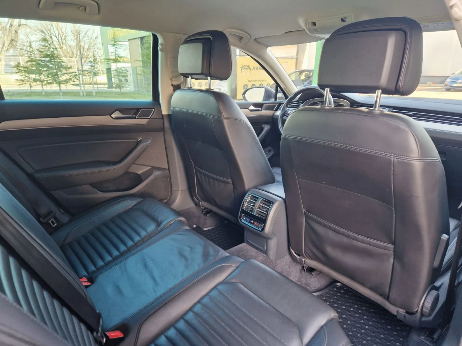 VW Passat 2.0 TDI.Highline, Kamera, Distronik, 240к.с. - изображение 8