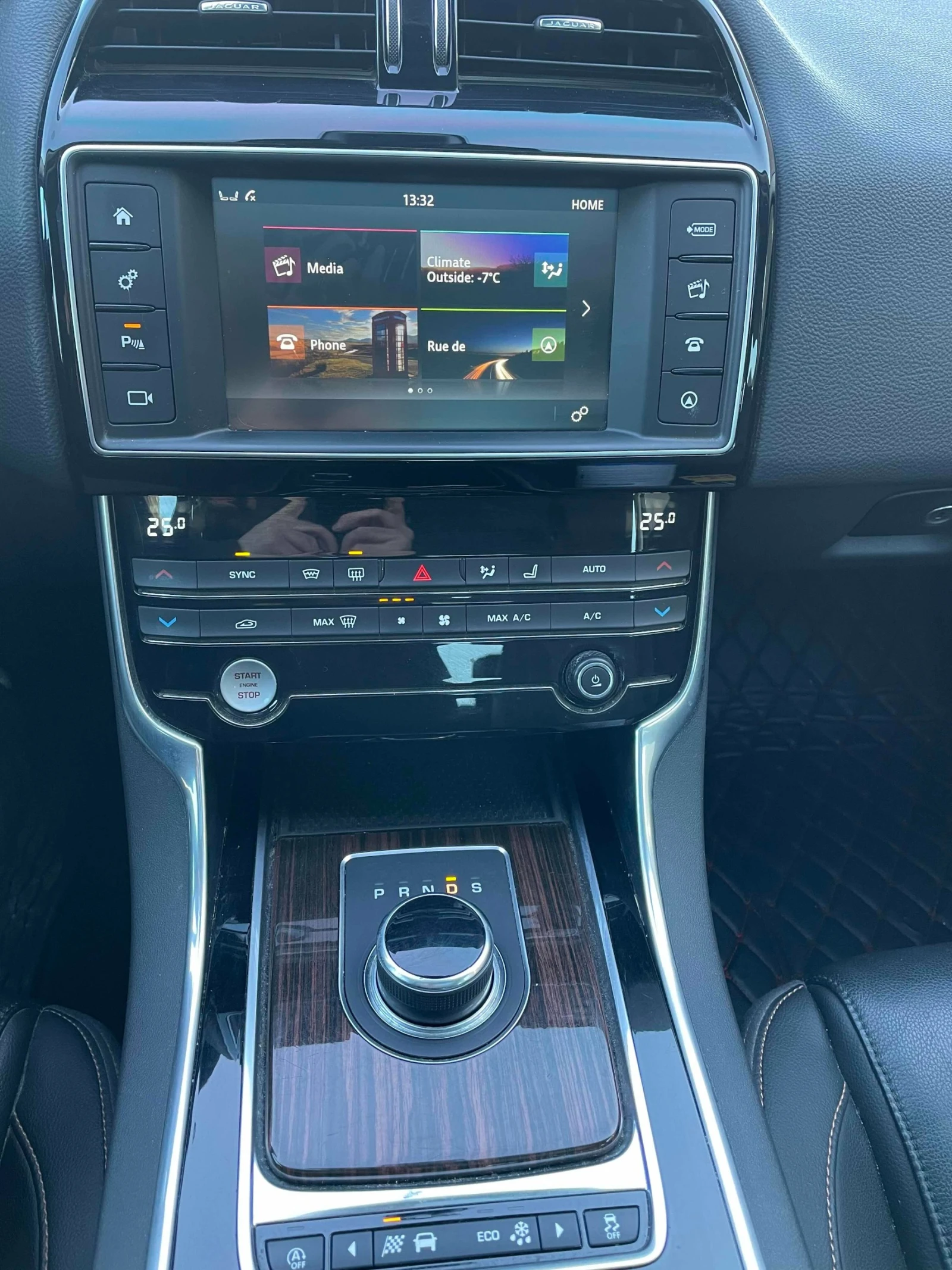 Jaguar XE Prestige * * CARFAX * * АВТО КРЕДИТ * *  - изображение 8