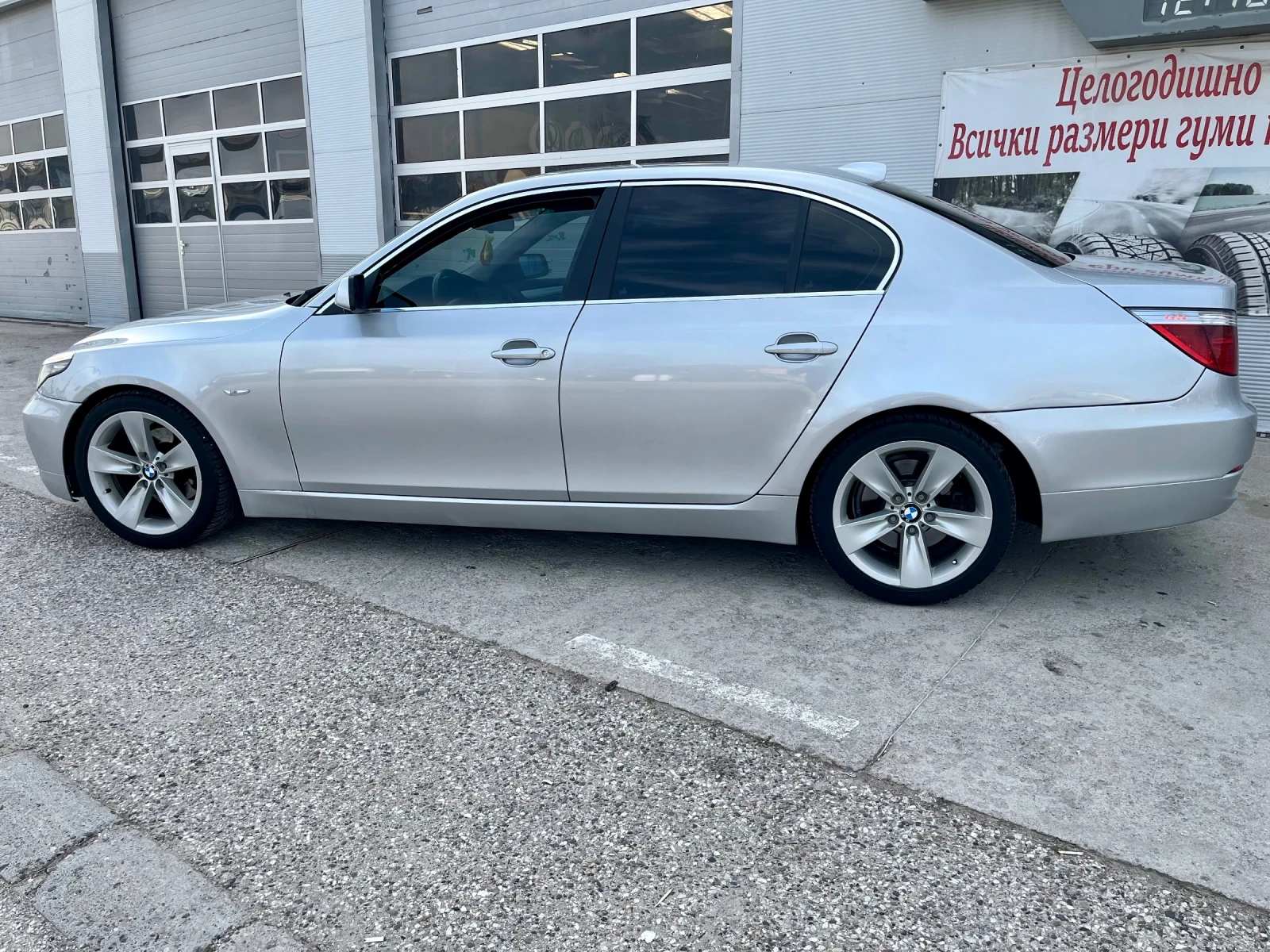 BMW 520 M47 Face, снимка 2 - Автомобили и джипове - 53745000