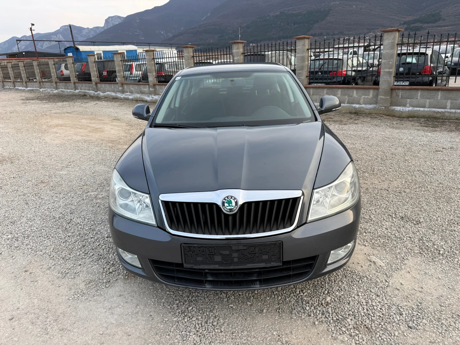 Skoda Octavia 1.6 MPI 102 к.с. УНИКАТ, снимка 3 - Автомобили и джипове - 53891369