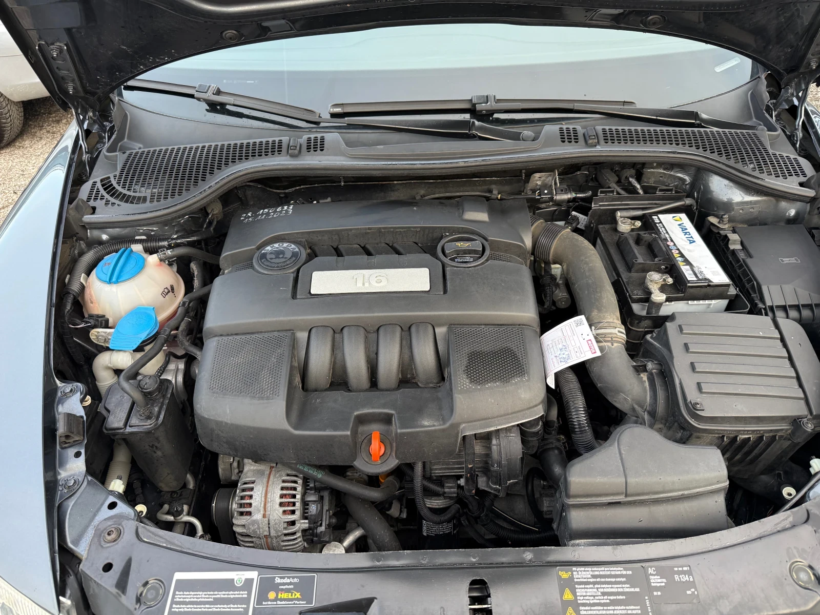 Skoda Octavia 1.6 MPI 102 к.с. УНИКАТ, снимка 15 - Автомобили и джипове - 53891369