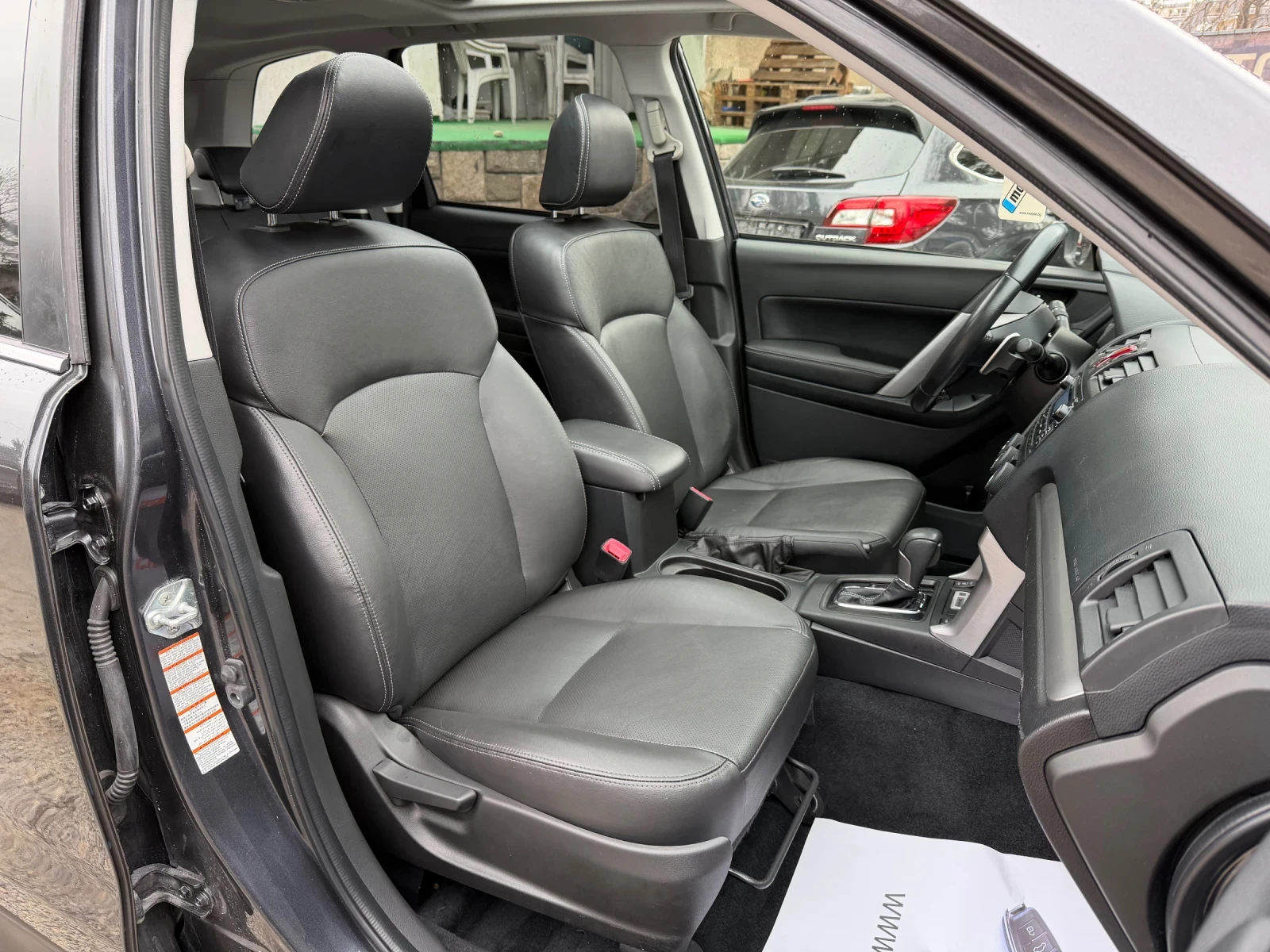 Subaru Forester 2.0 XT Luxury , снимка 12 - Автомобили и джипове - 53900983