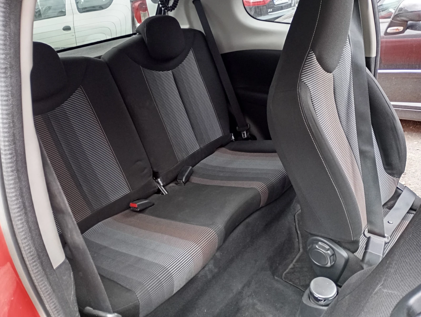 Peugeot 108 Лек  М1, снимка 8 - Автомобили и джипове - 53935231