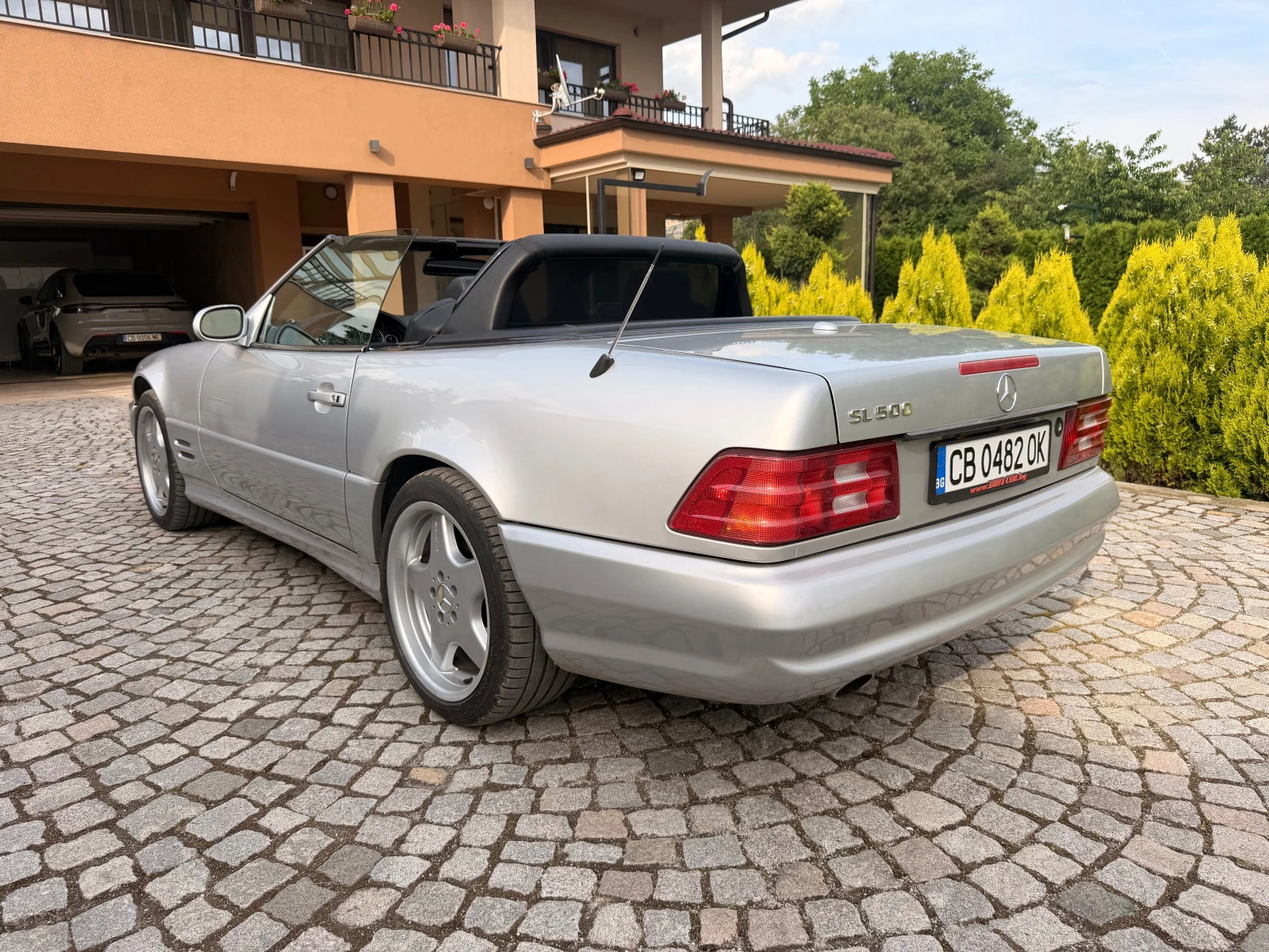 Mercedes-Benz SL 500, снимка 17 - Автомобили и джипове - 54087195