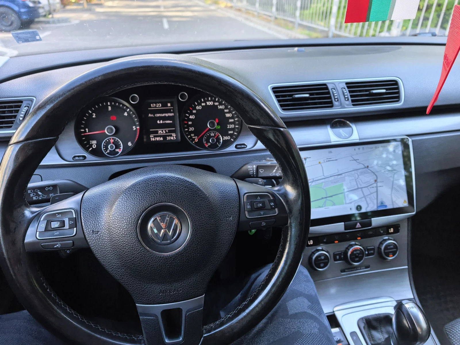 VW Passat 2.0TDI 170 DSG, снимка 10 - Автомобили и джипове - 54639717