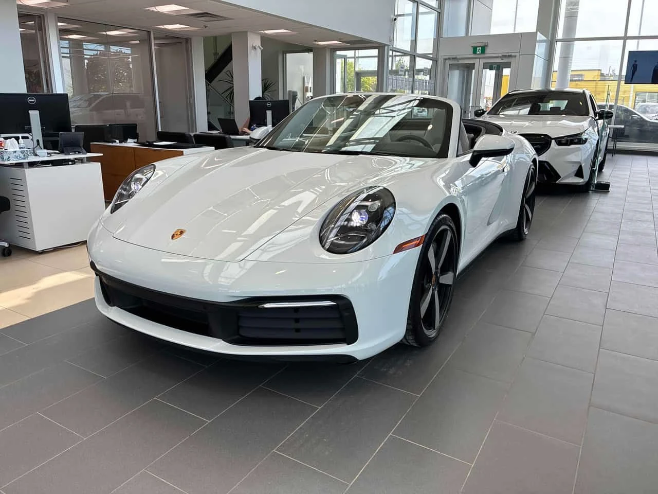 Porsche 911  Carrera Cabrio| ���������| 360| Carfax|  | Mobile.bg � ����������� 1