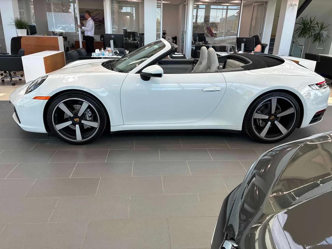 Porsche 911  Carrera Cabrio| ���������| 360| Carfax|  | Mobile.bg � ����������� 2