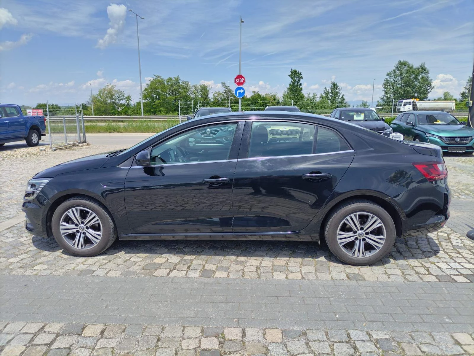 Renault Megane 1.3Tce/ 140к.с./ZEN, снимка 7 - Автомобили и джипове - 54774413