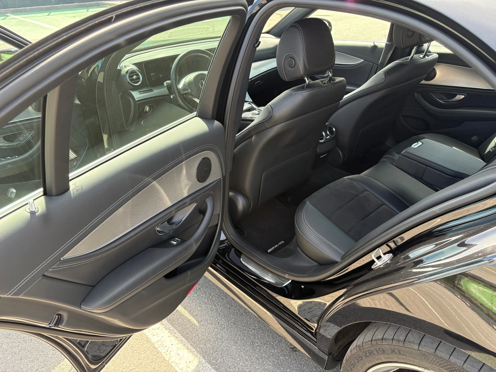 Mercedes-Benz E 350 4MATIC, AMG Line, снимка 9 - Автомобили и джипове - 54944043