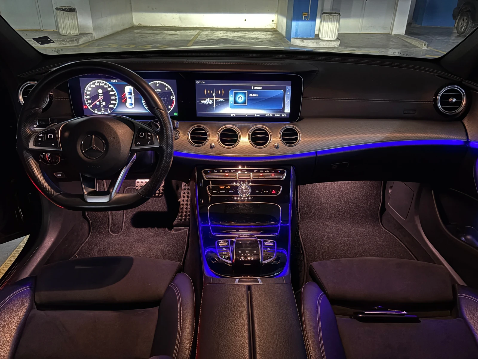 Mercedes-Benz E 350 4MATIC, AMG Line, снимка 15 - Автомобили и джипове - 54944043