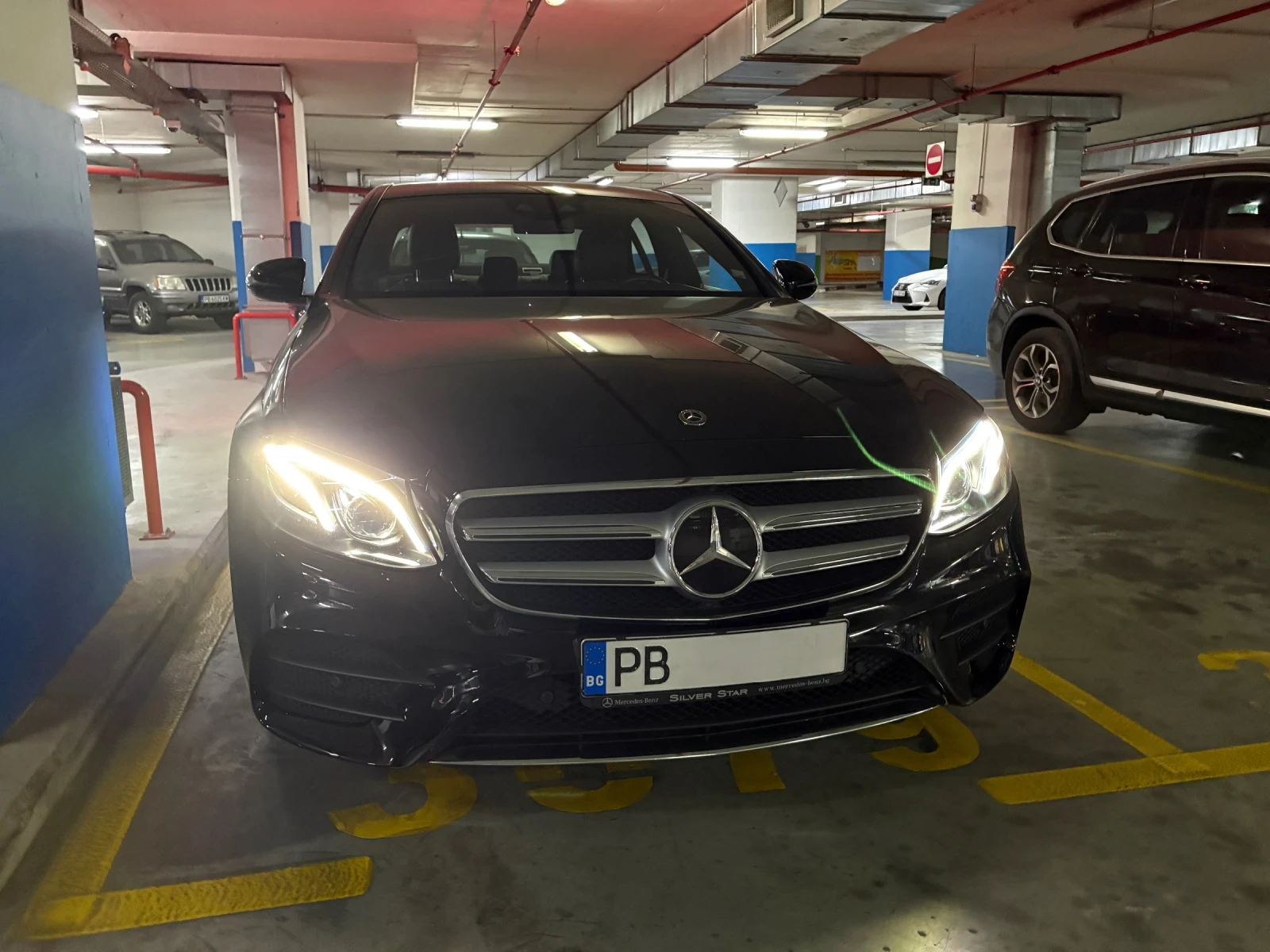 Mercedes-Benz E 350 4MATIC, AMG Line, снимка 17 - Автомобили и джипове - 54944043