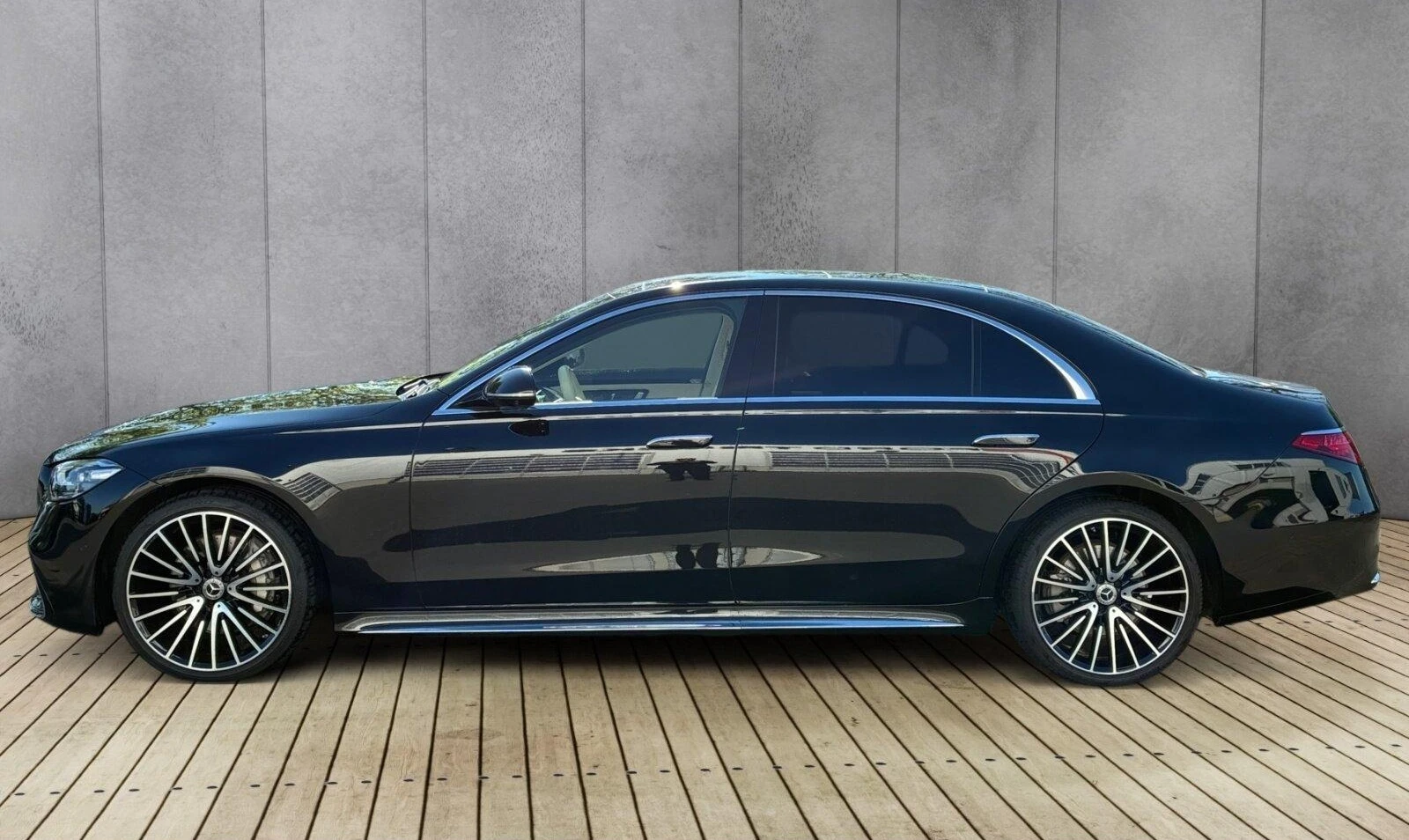Mercedes-Benz S 580 L /4M/ AMG / BURM / PANO / 360 / TV / NIGHT / HUD, снимка 3 - Автомобили и джипове - 55231483
