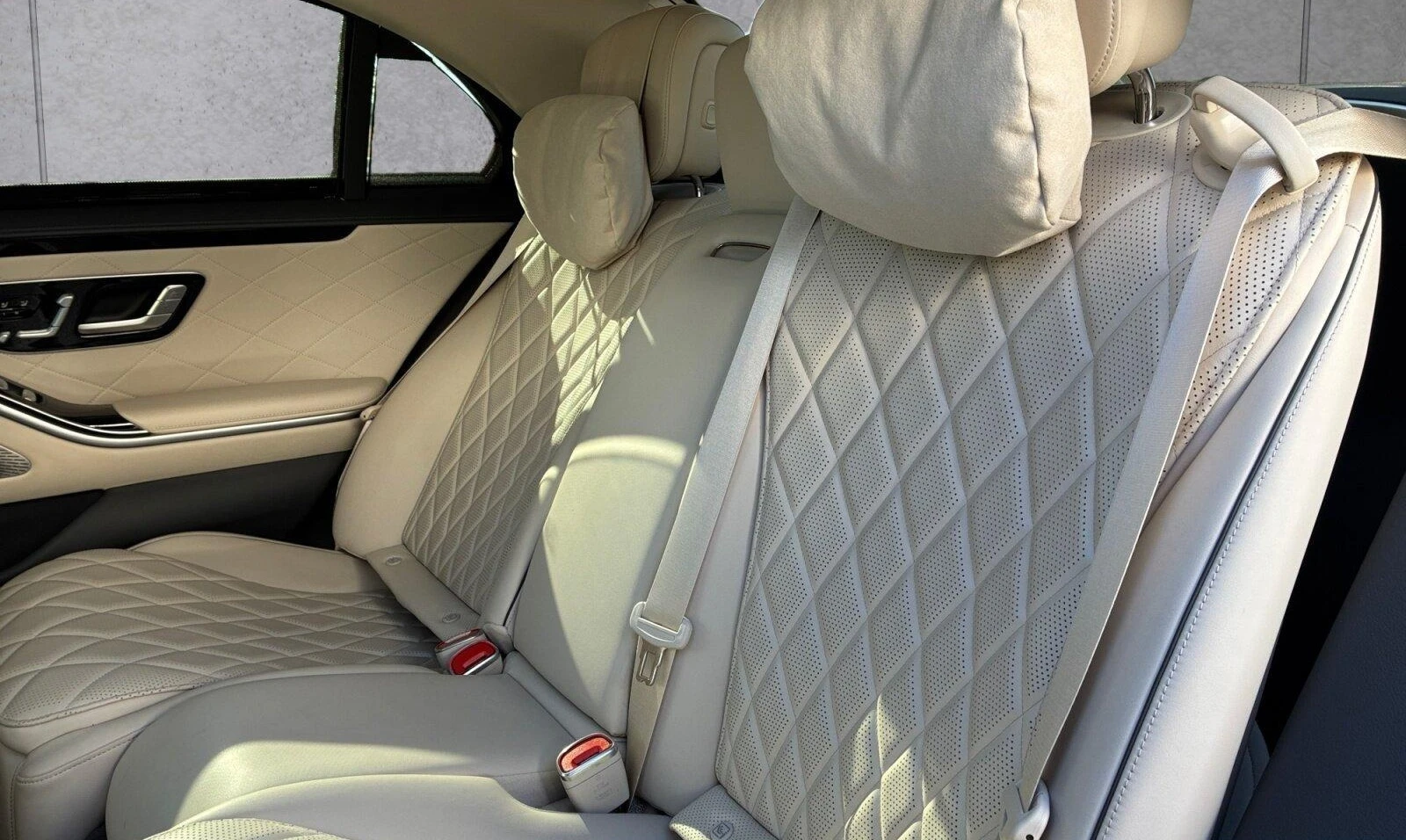 Mercedes-Benz S 580 L /4M/ AMG / BURM / PANO / 360 / TV / NIGHT / HUD, снимка 12 - Автомобили и джипове - 55231483