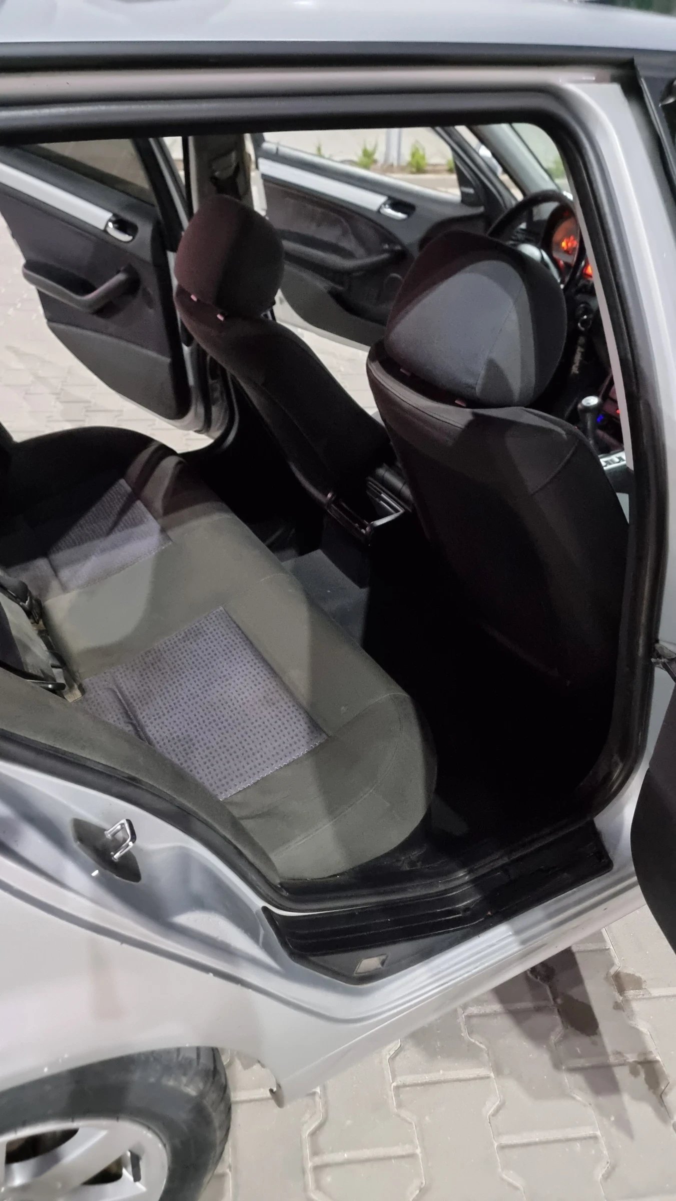 BMW 318 Газ/Бензин Harman/Kardon, снимка 13 - Автомобили и джипове - 55468221