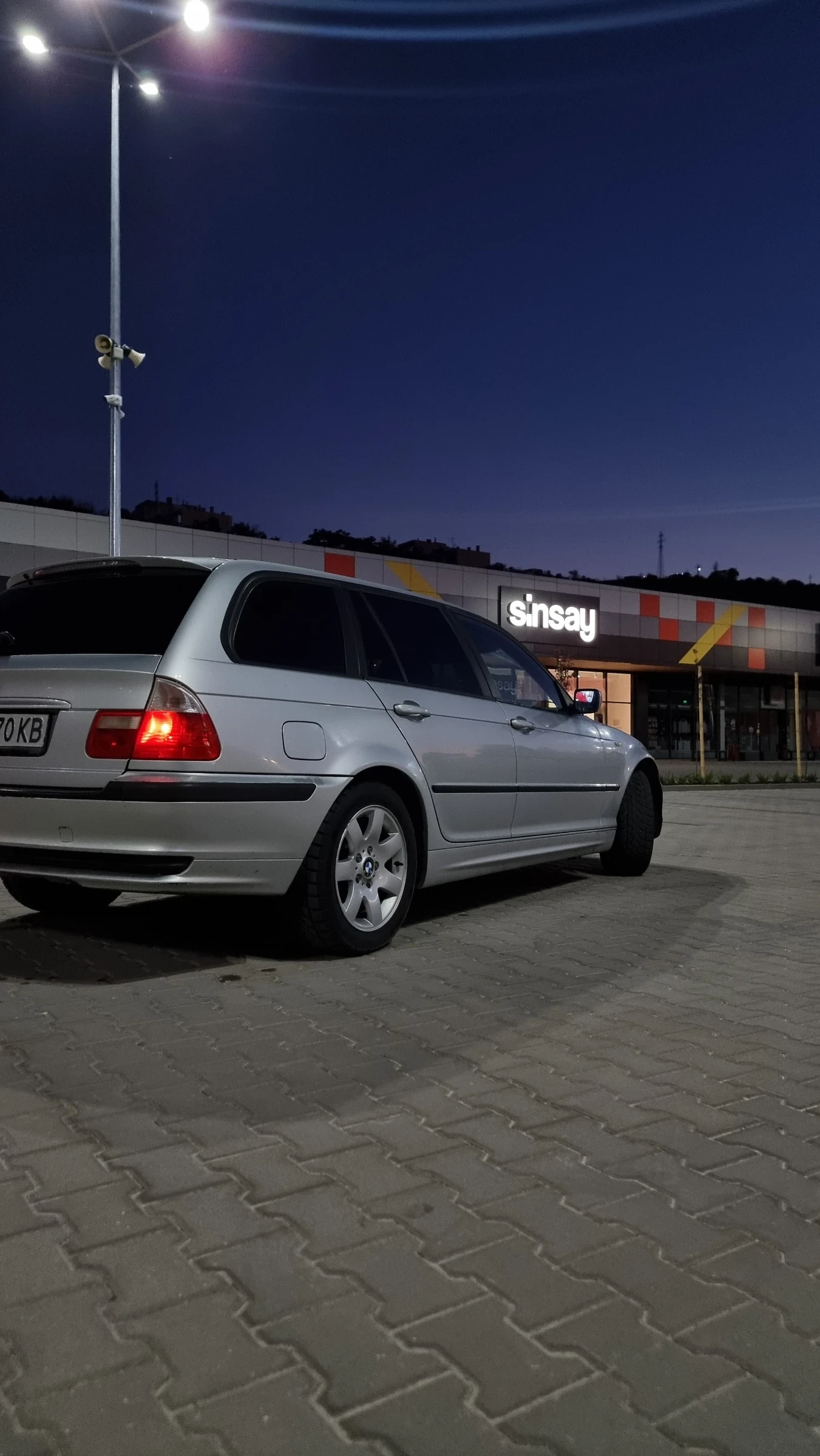 BMW 318 Газ/Бензин Harman/Kardon, снимка 4 - Автомобили и джипове - 55468221