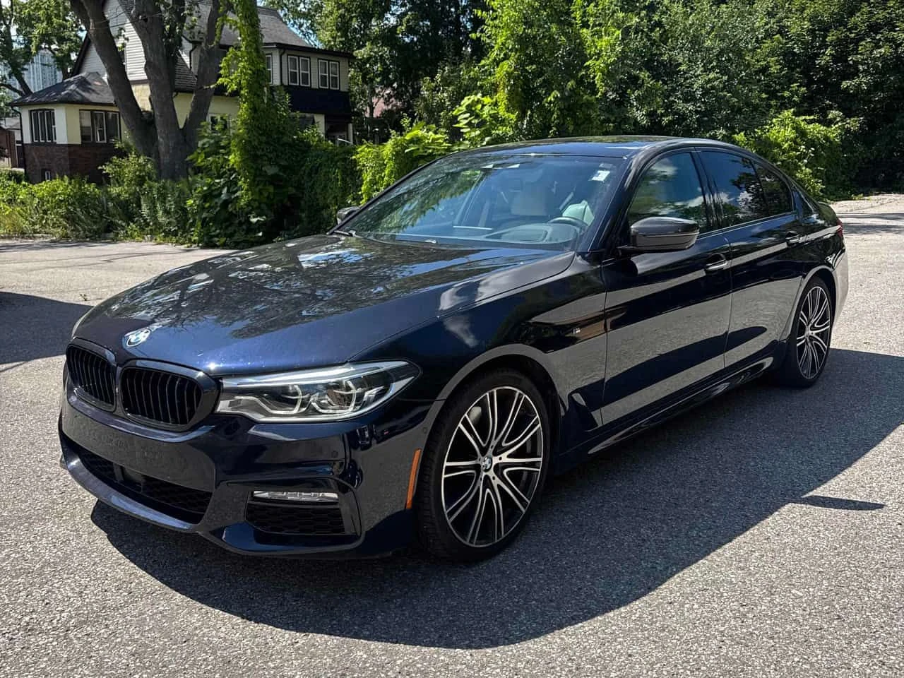 BMW 540 540i Дистроник Лазер Масажи, снимка 2 - Автомобили и джипове - 55486070
