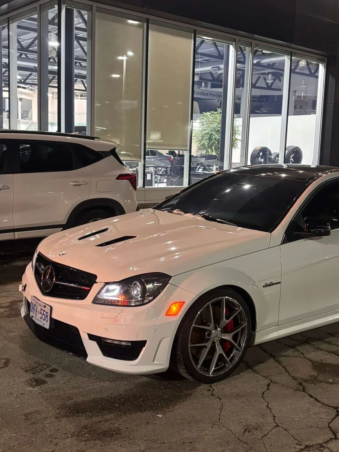 Mercedes-Benz C 63 AMG * АВТОКРЕДИТ БЕЗ ПЪРВОНАЧАЛНА ВНОСКА* , снимка 5 - Автомобили и джипове - 55783491